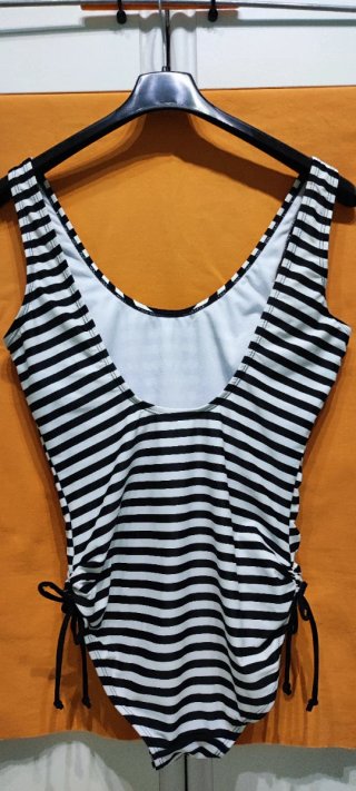 Costume intero donna a righe taglia M