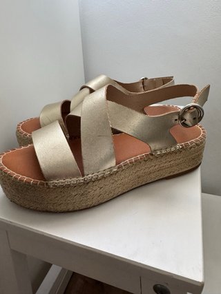 Sandalias esparto Toni Pons doradas