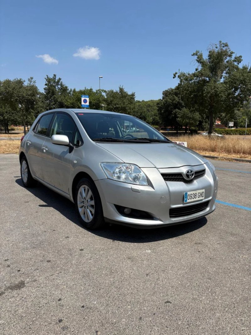 ocasion Toyota Auris - foto 1