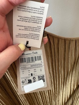 Vestido Massimo Dutti dorado talla s