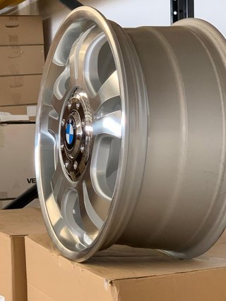 4 LLANTAS T4 8.5X18 5X120 et35 stilbbs lm