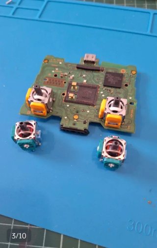 Se reparan mandos ps5 y se montan palancas scuff
