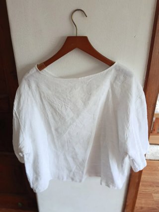 Blusa blanca bordada
