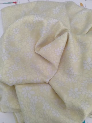 Tela Jacquard Diseño Floral 160x161cm