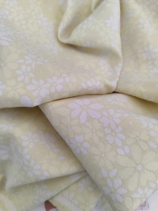 Tela Jacquard Diseño Floral 160x161cm