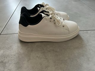 Zapatillas Zara Blancas
