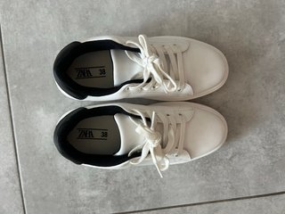 Zapatillas Zara Blancas