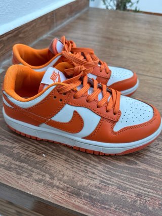 Nike Dunk Low Naranja y Blanco N35