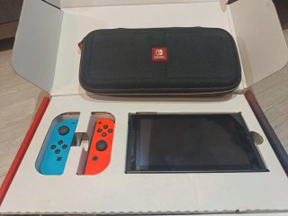 Nintendo Switch con accesorios