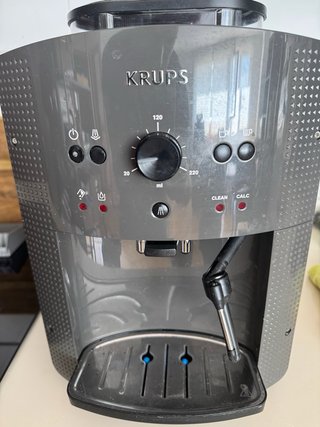 Cafetera Automática KRUPS Essential EA810B70