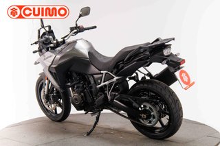 SUZUKI V-STROM 800