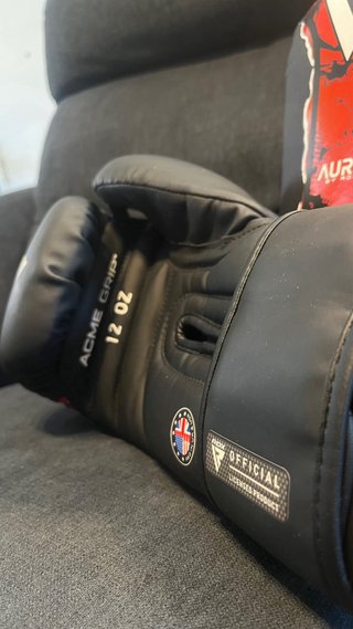 Guantes de Boxeo RDX Aura 12OZ