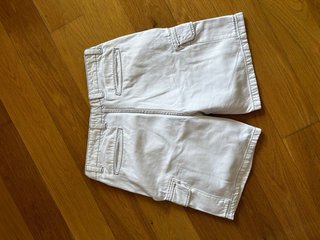 Pantalón corto blanco Bershka