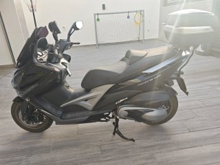 Kymco Xciting 400 Negra