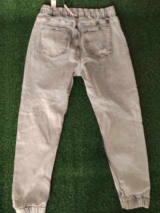 Pantalón Jogger Roto Talla L