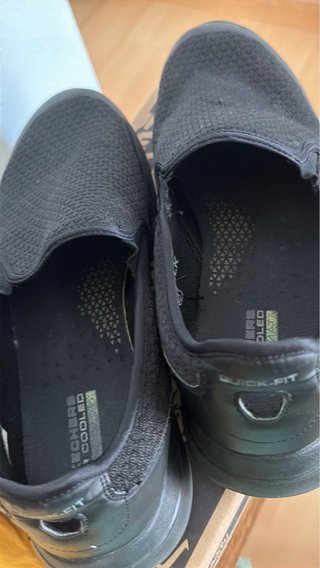 Zapatos Skechers Negros