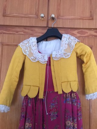Traje de fallera de niña