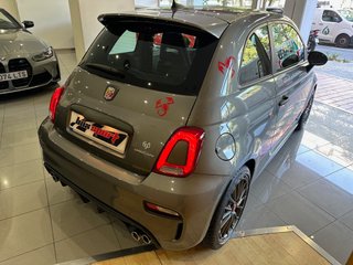 Abarth 695 Competizione 2024