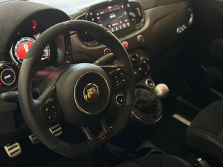 Abarth 695 Competizione 2024