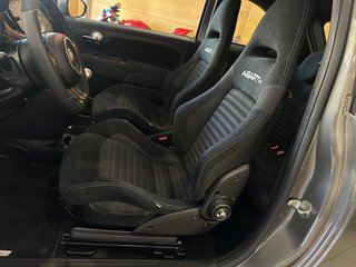 Abarth 695 Competizione 2024