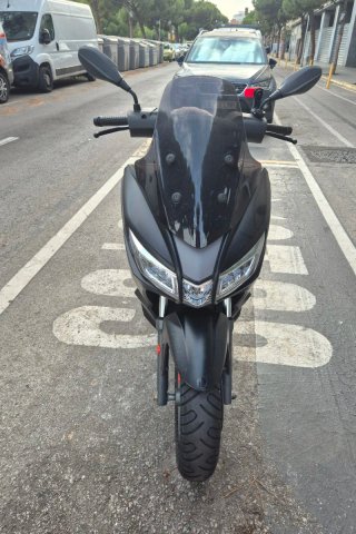 Alquiler Aprilia SXR 50 Scooter