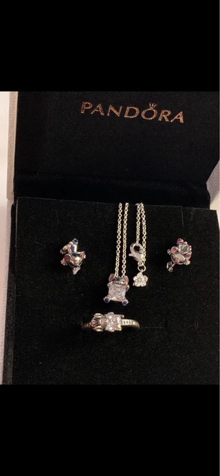 Conjunto Pandora Stitch:Collar,Anillo y Pendientes