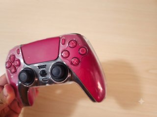 Mando PS5 Cosmic Red