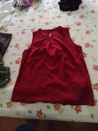 Blusa sin mangas burdeos talla L