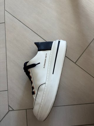 Alexander Smith Sneakers