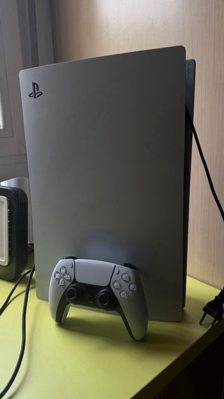 PlayStation 5 (PS5) con Lector + Mando