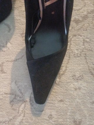 Zapatos de tacón Zara negros