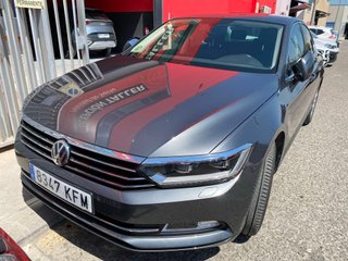 CUOTA 230€ - Volkswagen Passat 2017 1.6 120CV