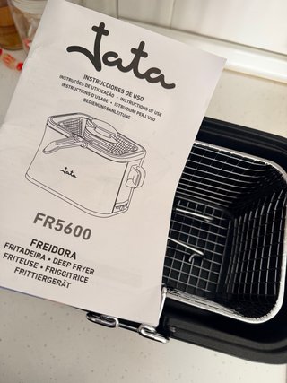 Freidora Jata Negra 1.3L