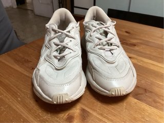 Zapatillas Adidas Ozweego Beige rebajadas