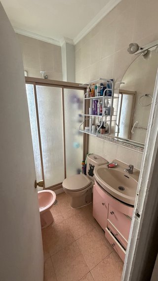 Habitación compartida para chica con todos gastos