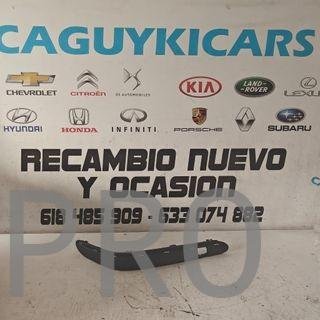 MOLDURA PARACHOQUE DELANTERO DERECHO MERCEDES