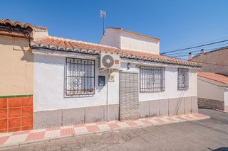 Casa adosada en venta en Otura