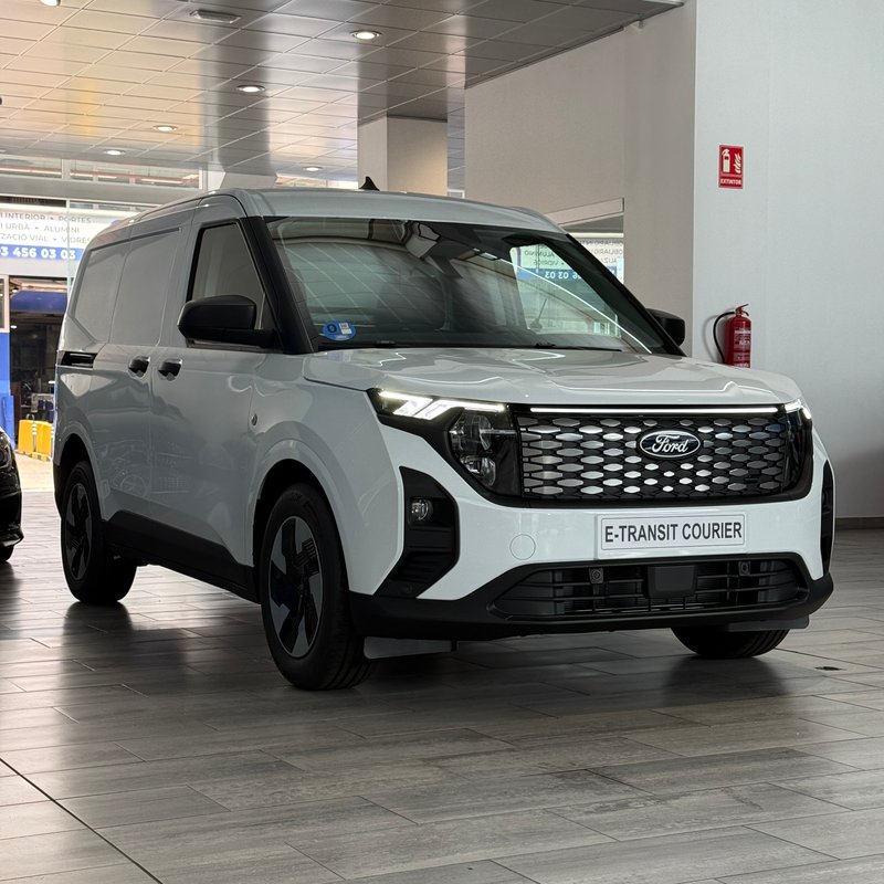 Ford Transit Courier 2026