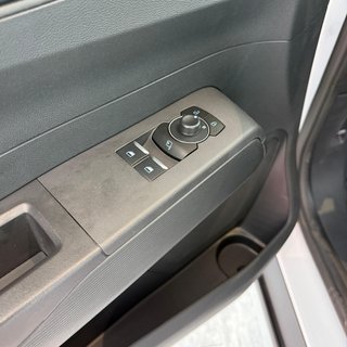 Ford E-Transit Courier 2026