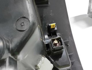 Guantera opel yp00054377 grandland hybrid 2692030