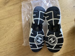 Sneakers Chanel Bianche e Nere