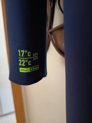 Traje de neopreno OLAIAN azul y negro