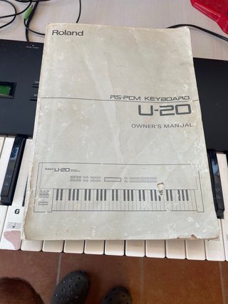 Teclado Roland U-20 RS-PCM
