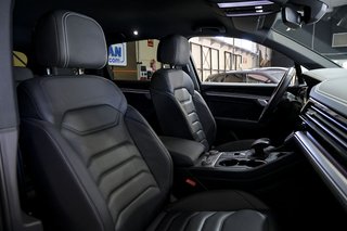 Volkswagen Touareg Prem Eleg 3.0 V6 TDI 210kW Tip 4M