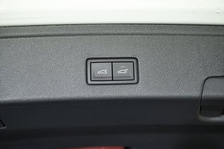 Volkswagen Touareg Prem Eleg 3.0 V6 TDI 210kW Tip 4M