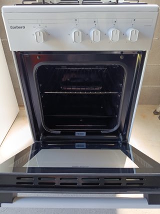 Cocina de gas butano con horno