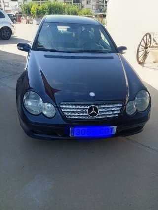 Mercedes-Benz Clase C 2003
