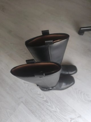 Botas altas negras Talla 36 sin estrenar