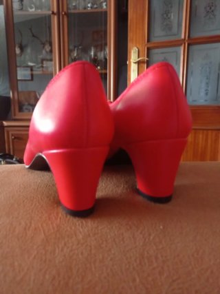 Zapatos flamenca rojos con tacón NUEVOS