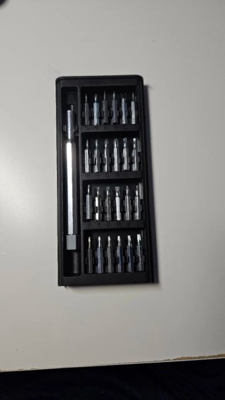 Kit destornillador + 24 puntas.